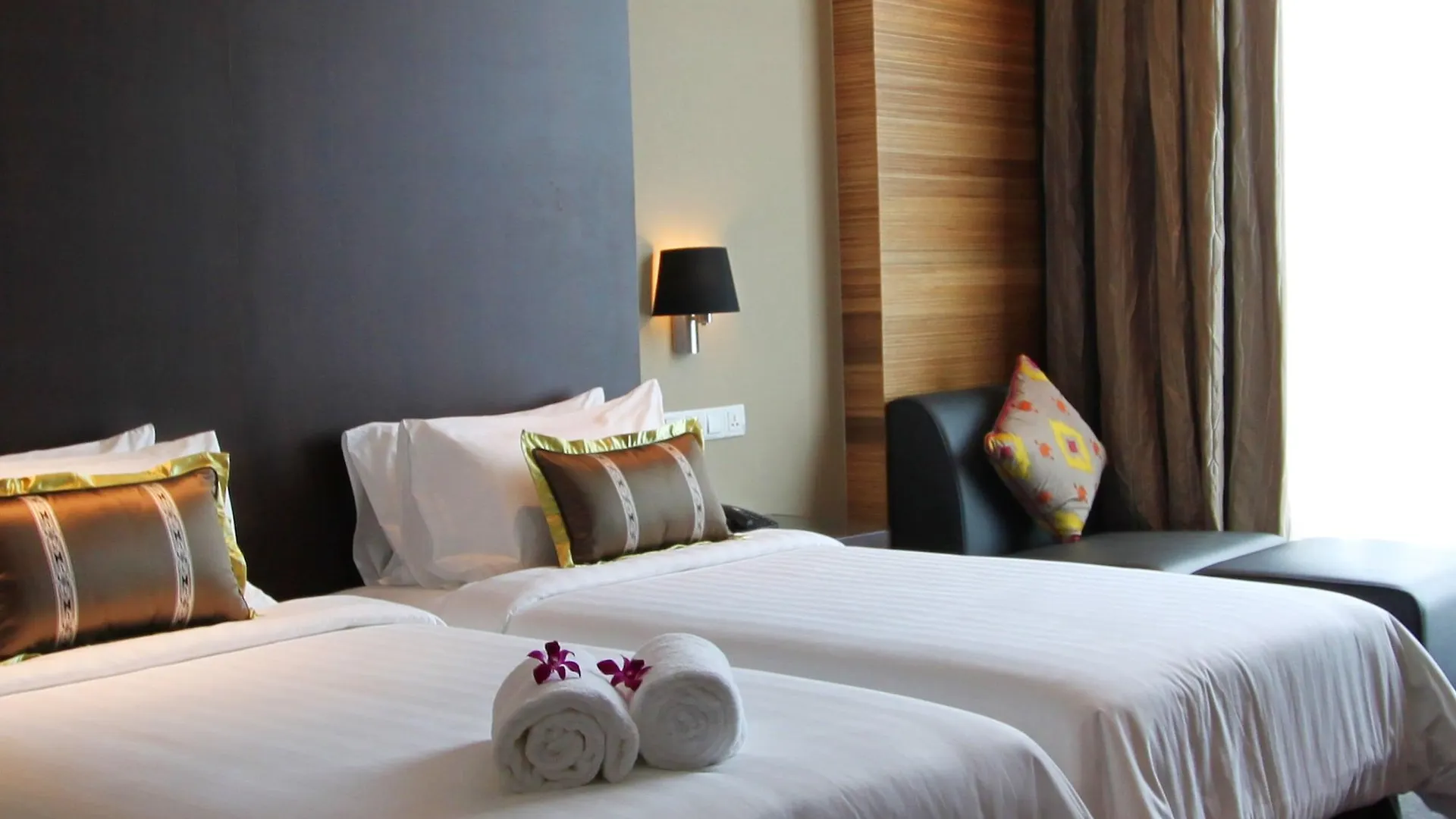 Grandis Hotels And Resorts Kota Kinabalu 4*,